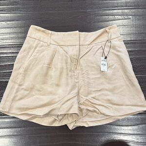 Express Women's Cream Shorts